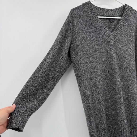 Athleta Sweater Women Medium Heather Black Vital Wool Cashmere VNeck Long Sleeve - Picture 3 of 13